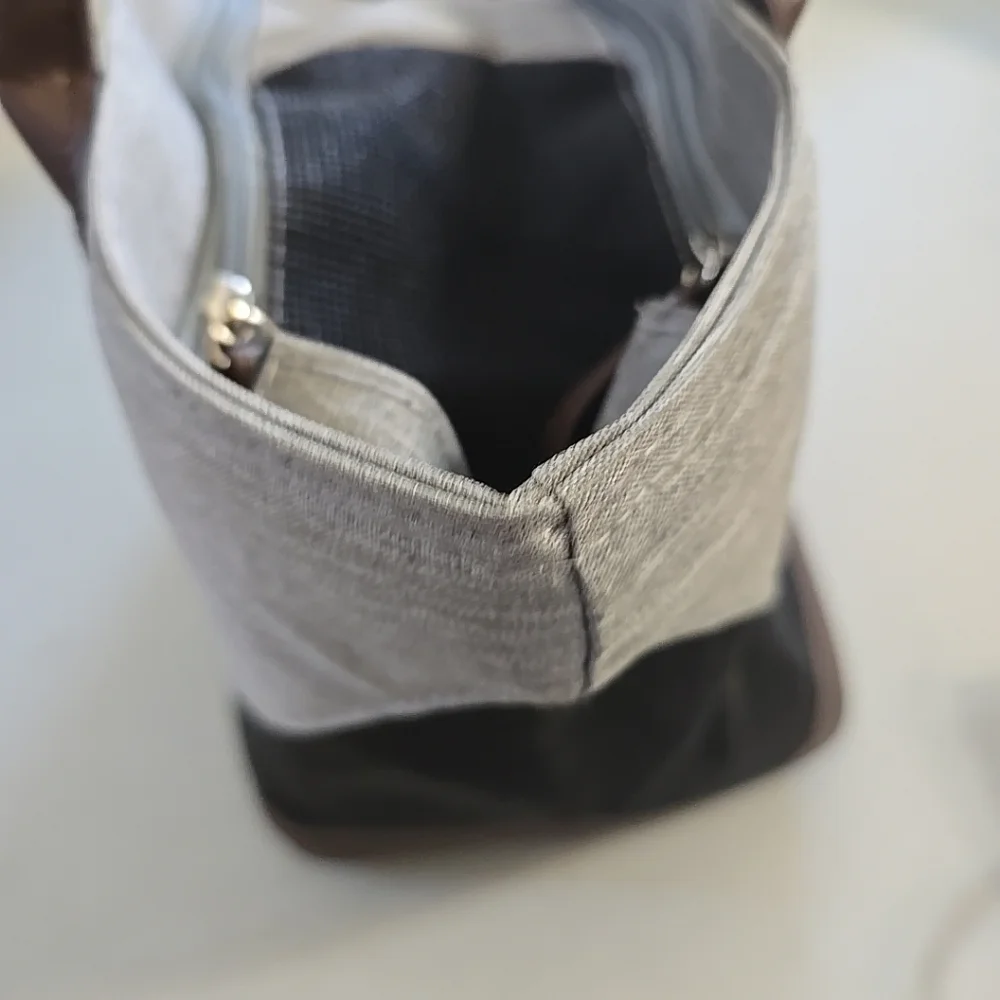 Stylish Brown and Gray Small Animal Pet Carrier Bag New Without Tags